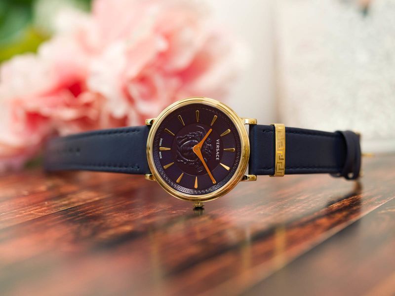 Годинник Versace VE8103721 2699 фото