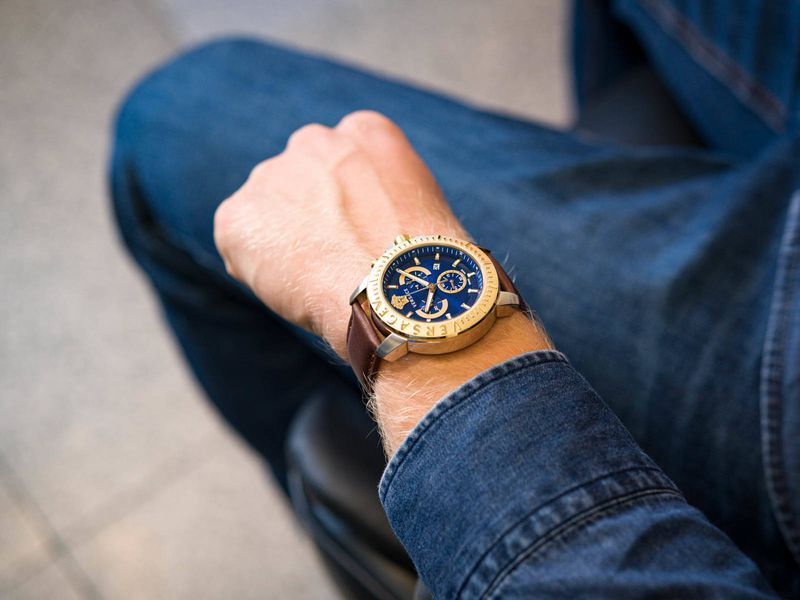 Годинник Versace VE2E00221 3051 фото