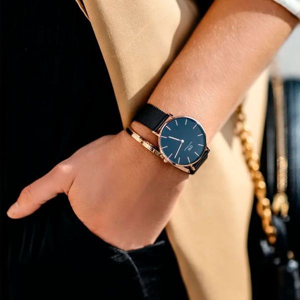 Часы Daniel Wellington Petite Ashfield DW00100307 375355 фото