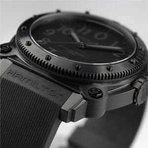 Часы Hamilton Khaki Navy BeLOWZERO Auto Titanium H78505330 580518 фото