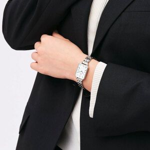 Часы Daniel Wellington Quadro Roman Numerals 5-link Silver DW00100691 375830 фото Часы Daniel Wellington Quadro Roman Numerals 5-link Silver DW00100691 375830 фото