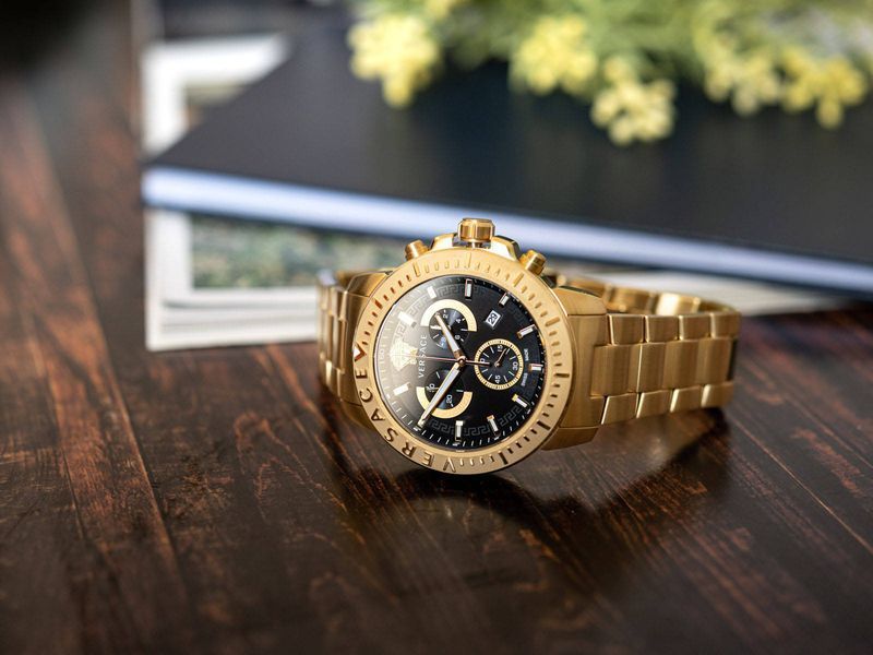 Часы Versace VE2E00921 3036 фото