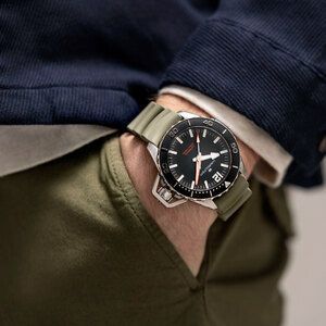 Часы Hamilton Khaki Navy Frogman H77825331 580524 фото