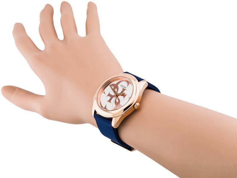 Часы Guess W0911L6 3022 фото