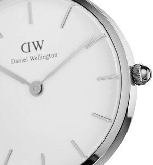 Часы Daniel Wellington Petite Sterling DW00100220 375273 фото